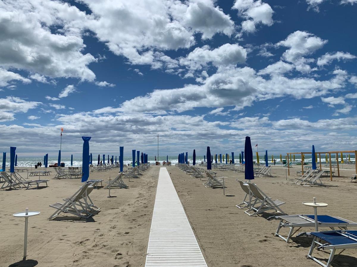 Appartamento Casa Celeste Viareggio Esterno foto